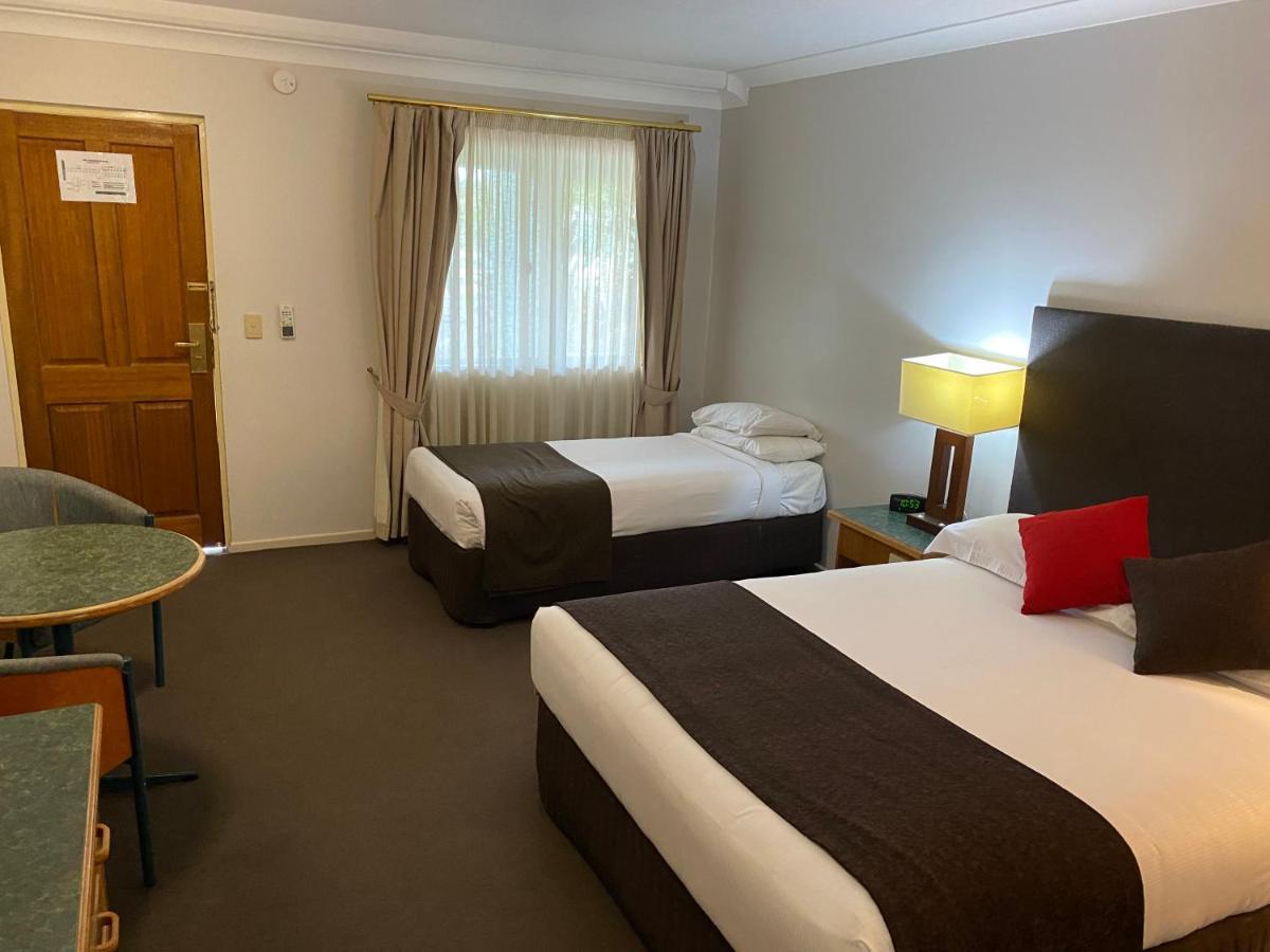 Puffers Inn Loganholme Eksteriør billede