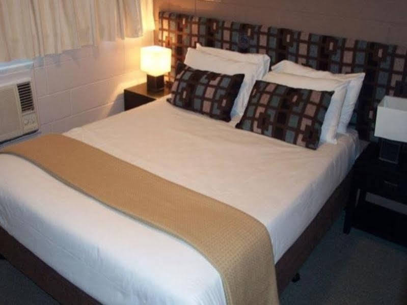 Puffers Inn Loganholme Eksteriør billede